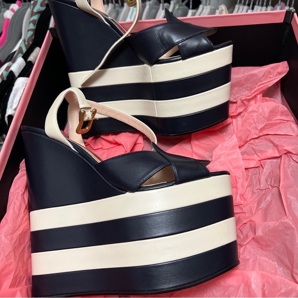 Gucci stripes sally Blue/White Leather Striped Sally Platform Wedge Sandals new - Picture 1 of 9